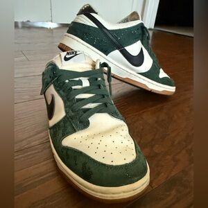 Nike Women’s Dunk Low “Green Snake”
